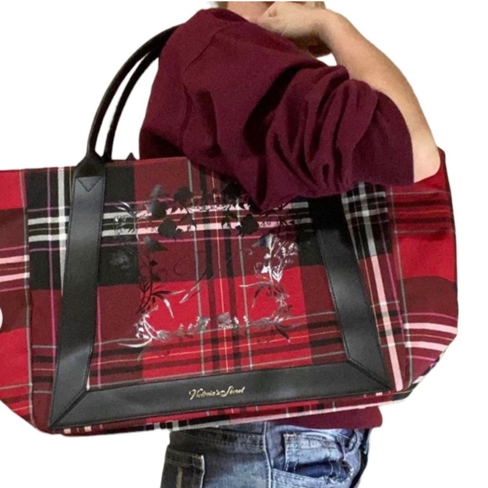 2020 Limited Edition Plaid Victoria’s Secret Tote Bag